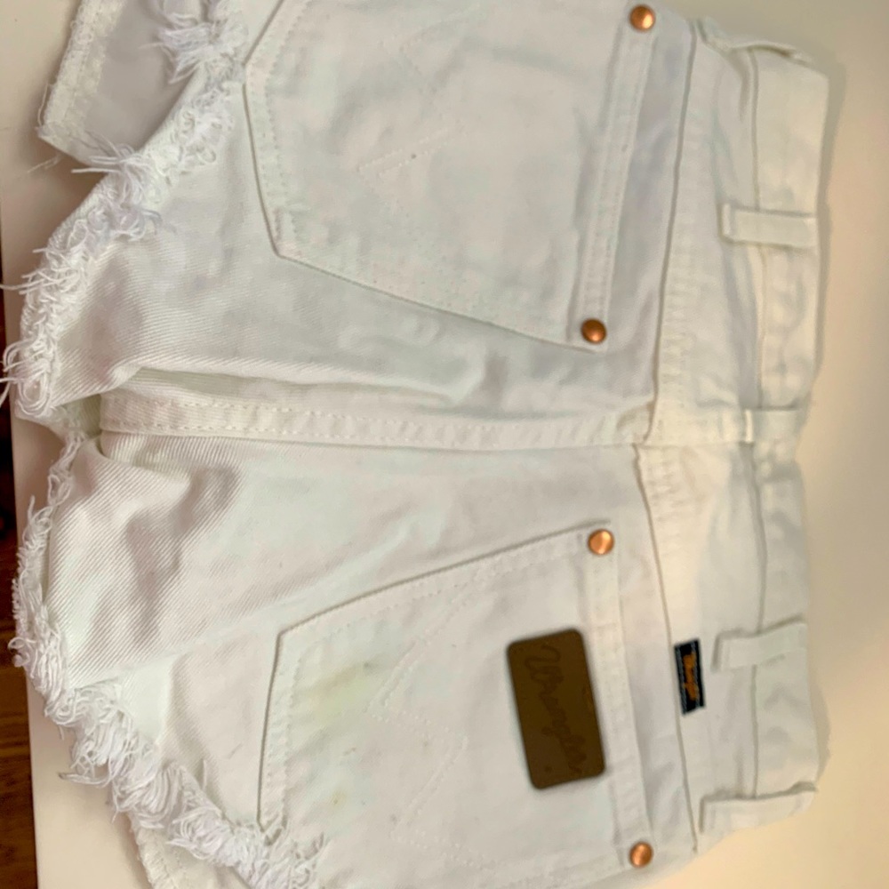 Wrangler cut offs white 25